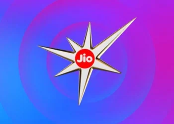 "Jio Hotstar" complimentary with Jio 949 prepaid pack