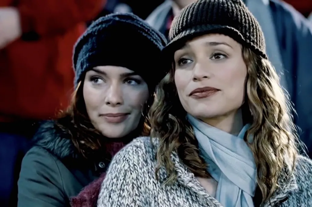 6 Lesbian Films That Significantly Surpass "Blue Is The Warmest Color"