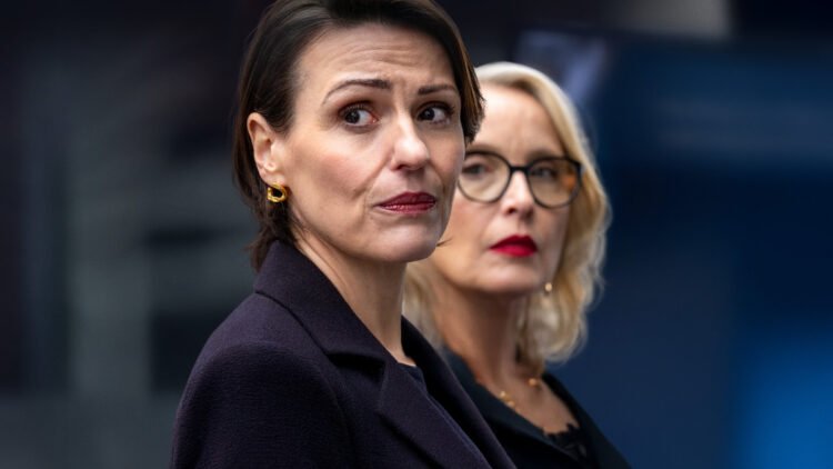 The crime and thriller drama "Hostage" to stream soon on Netflix