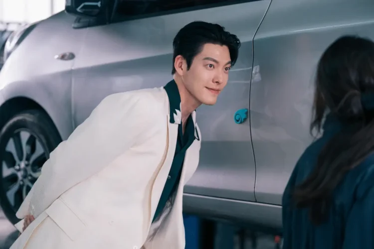 Netflix’s New Fantasy Romance “Genie, Make a Wish” Unveils First Look