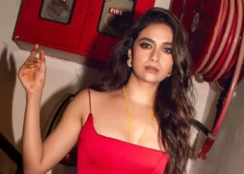 Keerthy Suresh Telugu comeback with Vijay Deverakonda