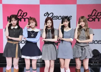 RESCENE’s ‘Lip Bomb’ Mini-Album