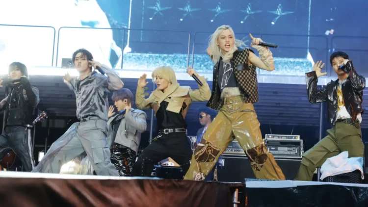 JYP intimate island concert