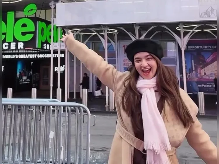 Anushka Sen 'Chameleon' Times Square