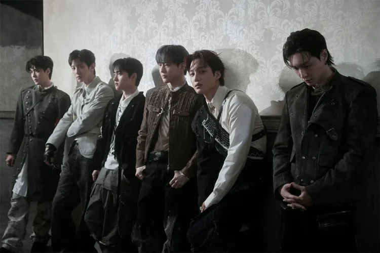 EXO 8th Album REVERXE