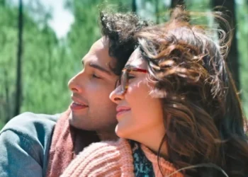 "Do Deewane Seher Mein" romantic film