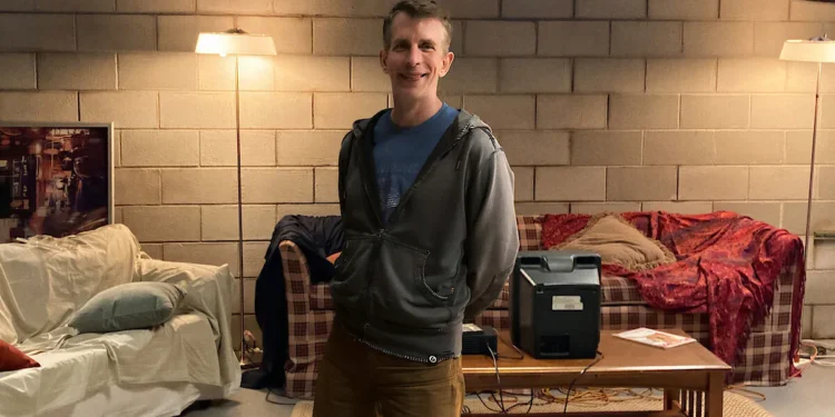 "Secret Mall Apartment" Netflix documentary