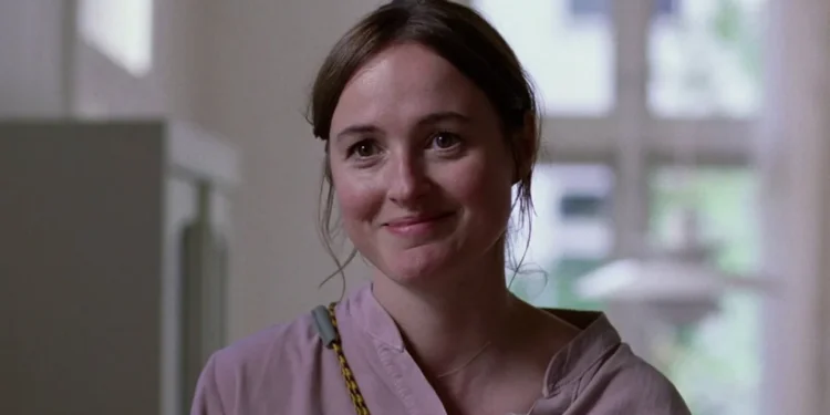 "Sentimental Value" Movie Review