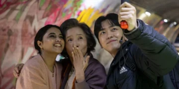 "Made in Korea" Tamil Movie Review