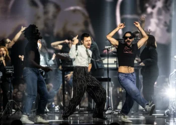 Harry Styles new album "Kiss All the Time. Disco, Occasionally"