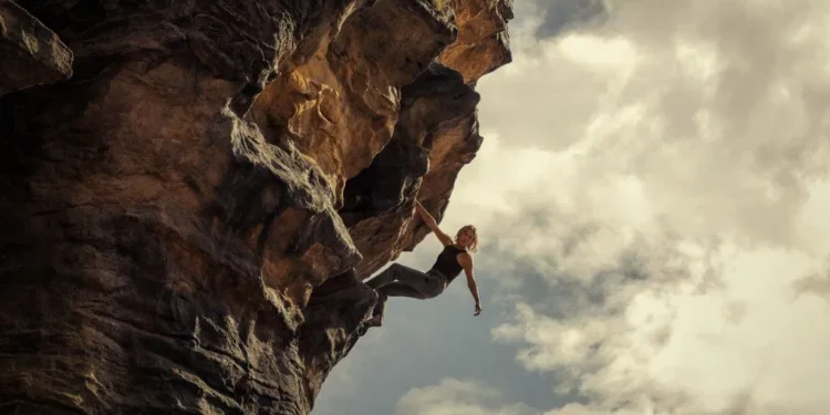 "Apex" Netflix Review