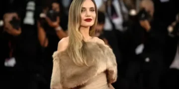 "Couture" Review