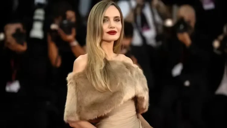 "Couture" Review