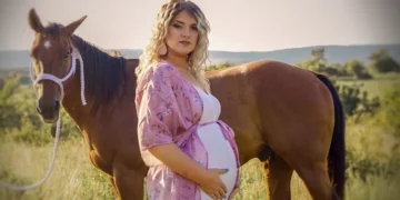 "Maternal Instinct" Netflix documentary review