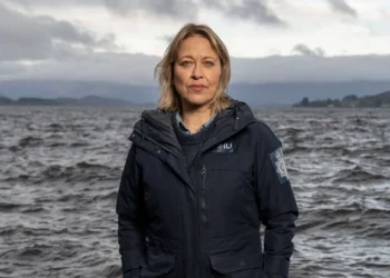 Nicola Walker "Annika" free streaming
