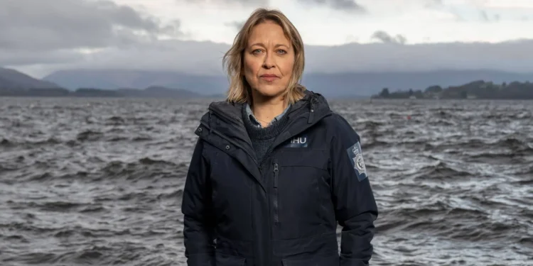Nicola Walker "Annika" free streaming