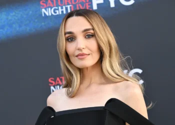 Chloe Fineman joins Netflix "Myron Bolitar"