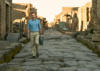 "Pompeii: Out of Time With Tom Hiddleston" Review