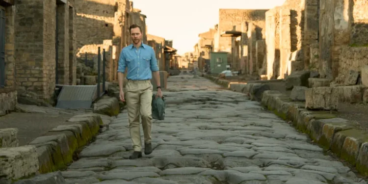 "Pompeii: Out of Time With Tom Hiddleston" Review
