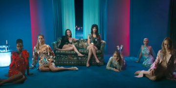 "Her Private Hell" Review