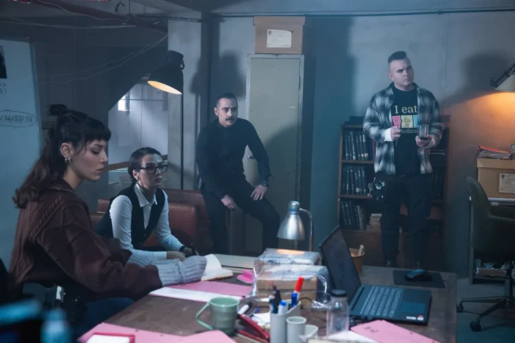 "Graveyard" Season 3 Review