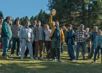 "Go Team!" Netflix Review