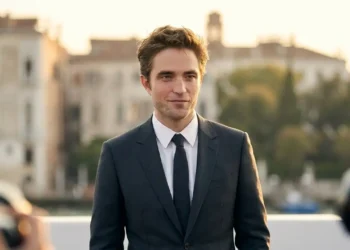 Robert Pattinson "Primetime" Trailer