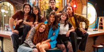 "Hollywood Arts" Review