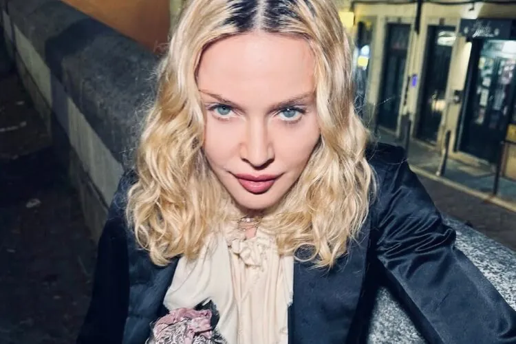 Madonna to mudwrestle in Miley Cyrus music video