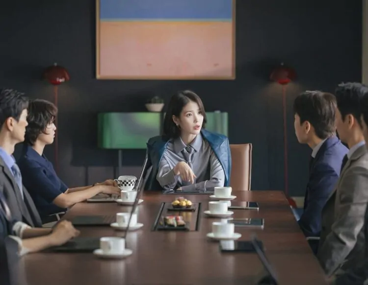 IU new drama "Perfect Crown"